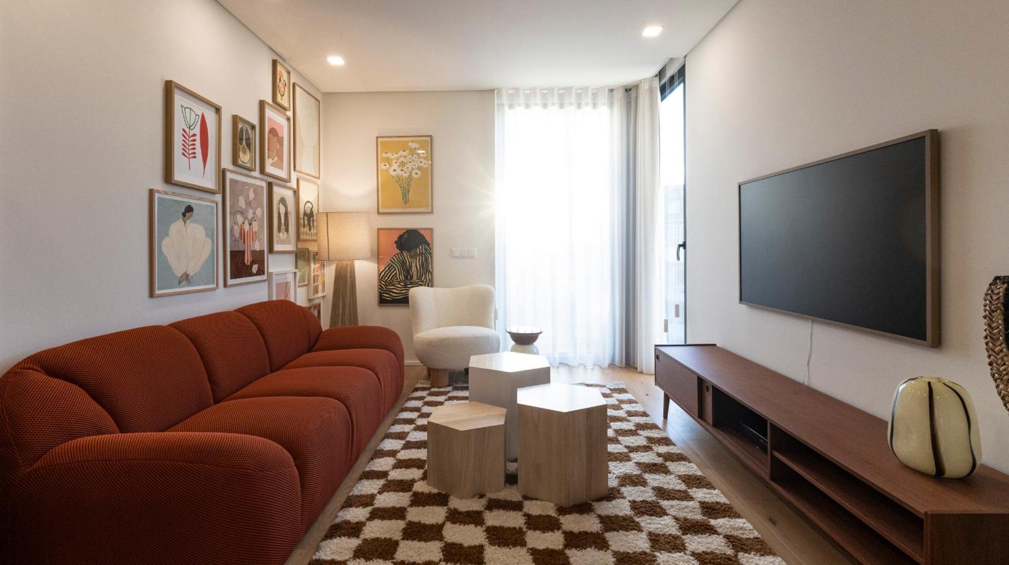 New 3br W Rooftop & Balcony Views By Lovelystay Apartment