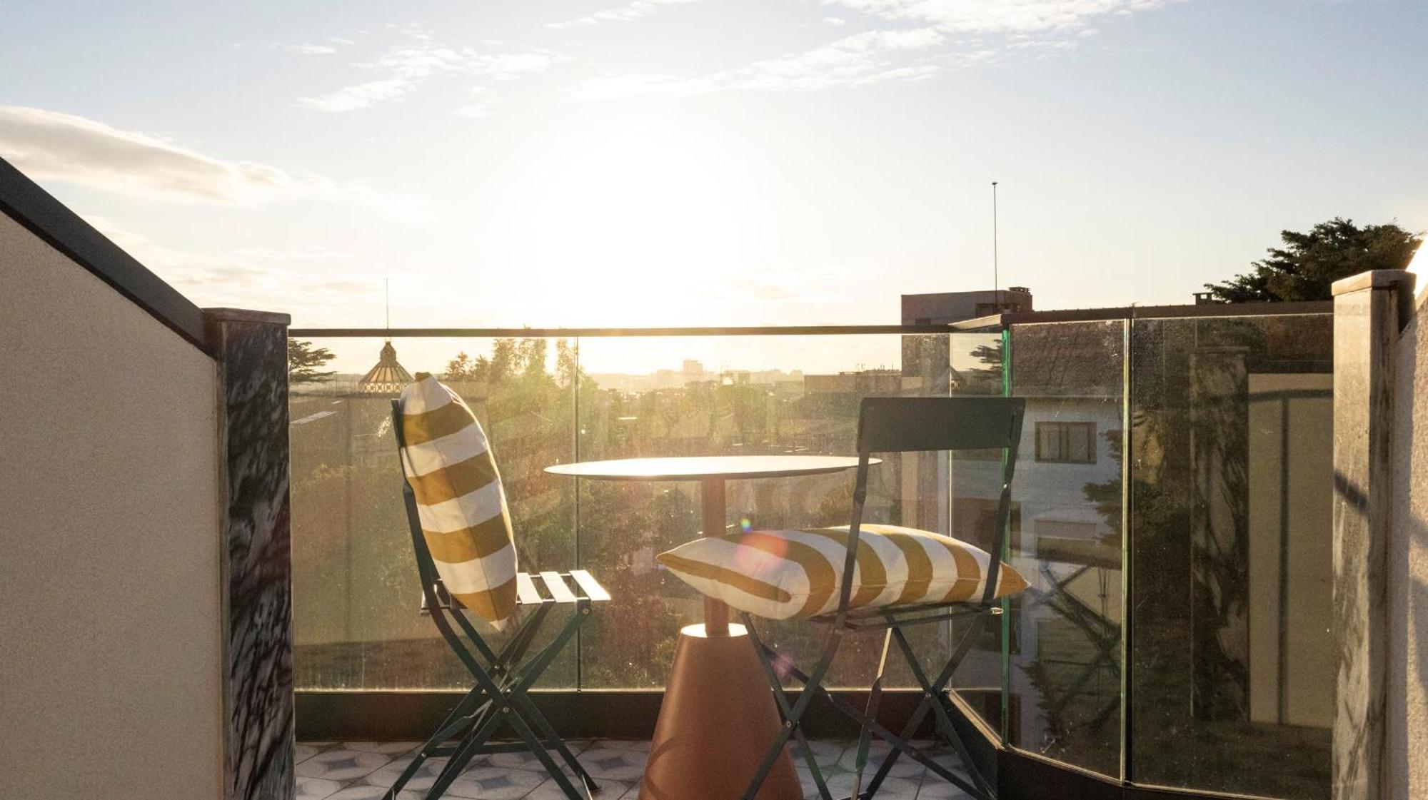 New 3br W Rooftop & Balcony Views By Lovelystay Porto